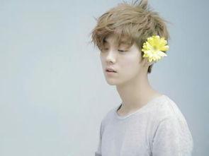 爆料鹿晗父母抱孙子视频,温馨视频曝光